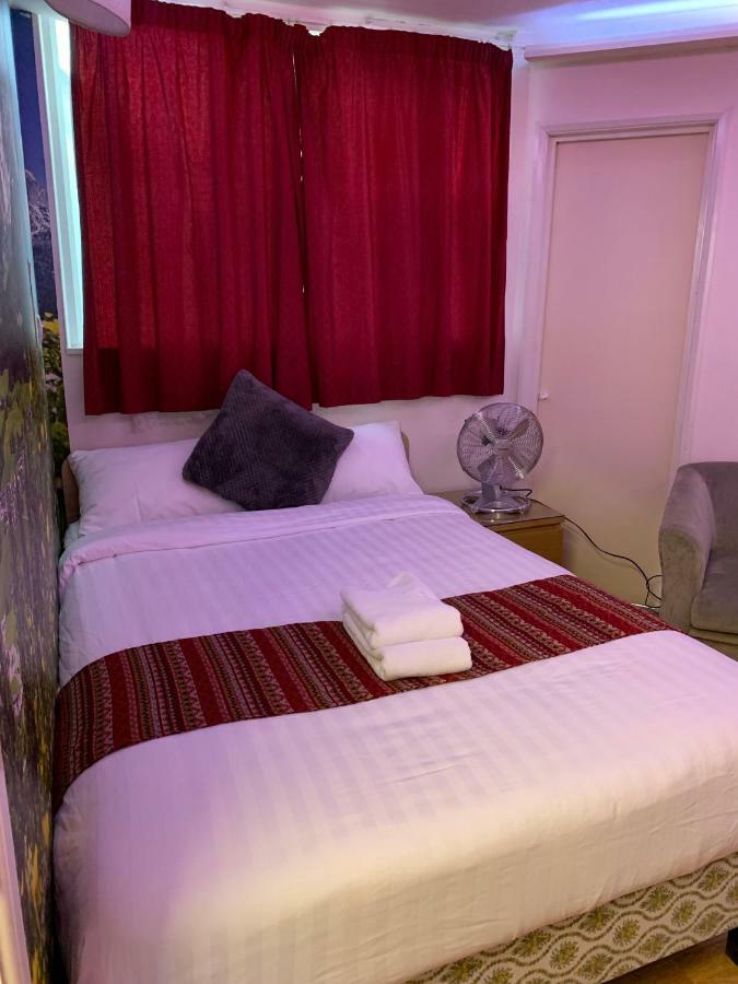 Barking Hotel Luaran gambar