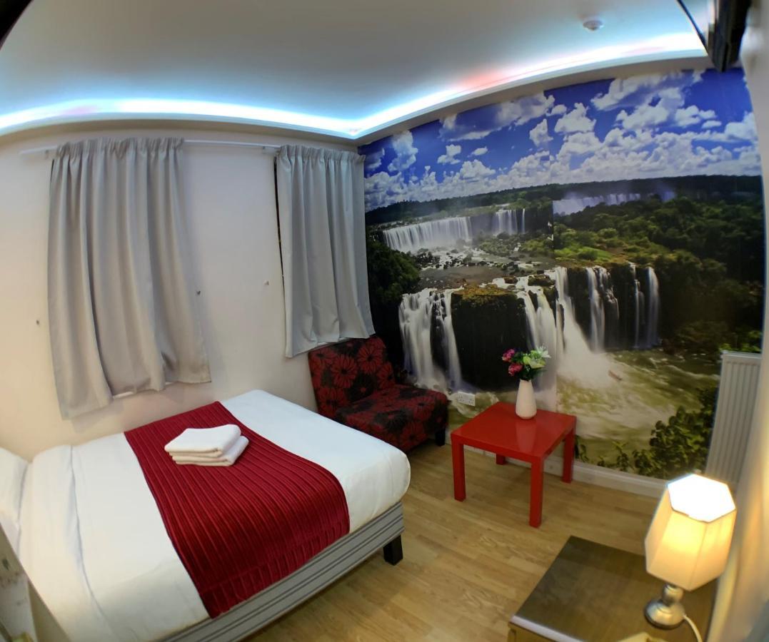 Barking Hotel Luaran gambar
